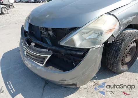 2010 Nissan Versa 1.8S из США, поврежденный, VIN 3N1BC1CP0AL358270